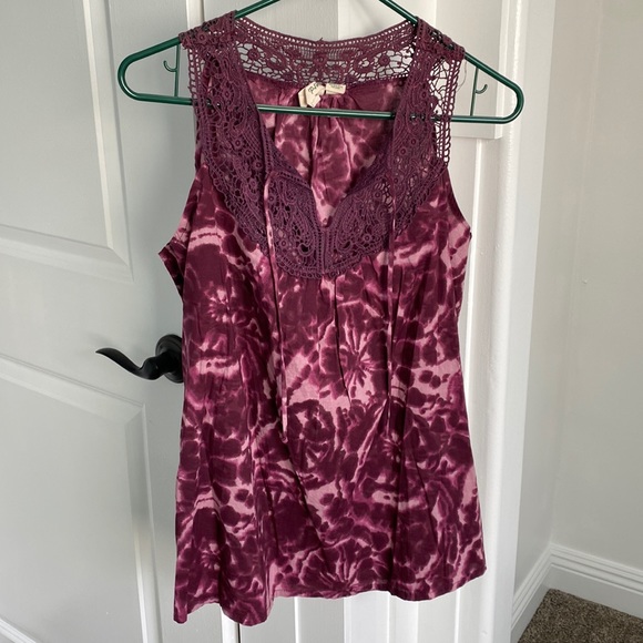 overdrive Tops - Cute tank